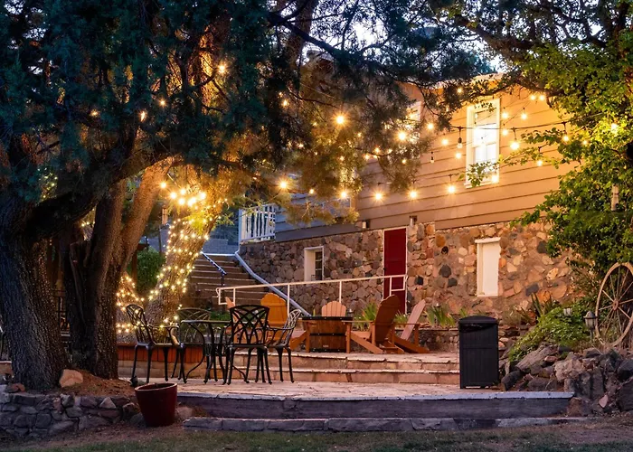 Pines Hotel 4*