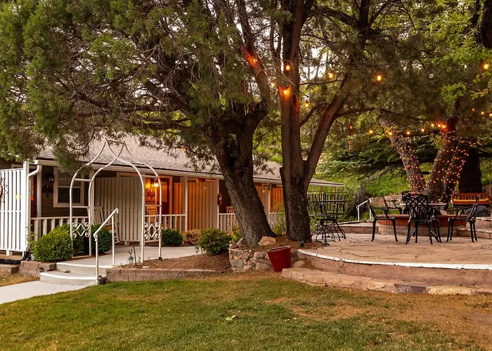 Pines Hotel 4*