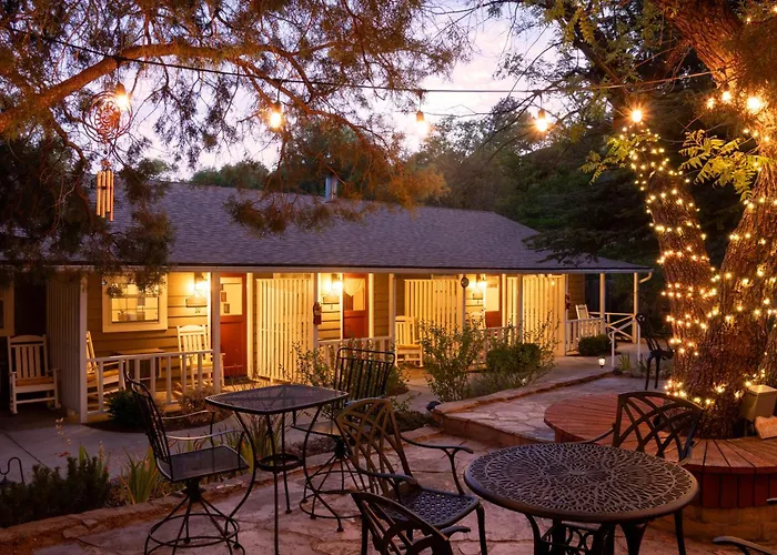 Hotel Pines 4*
