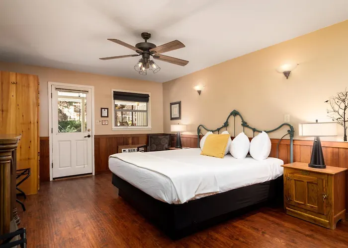 Hotel Pines Prescott