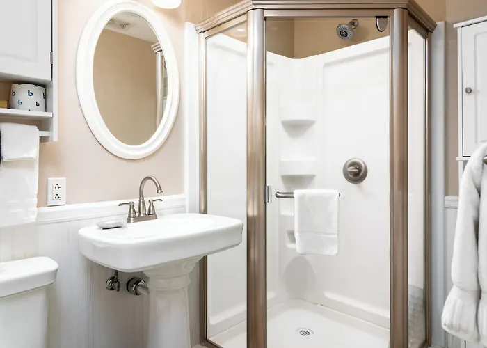 Hotel Pines 4*